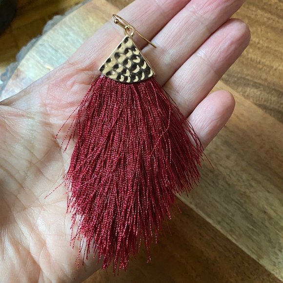 3/$28 Red fringe feather dangle earrings - Picture 4 of 8